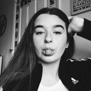 Meet your Posher, Savannah